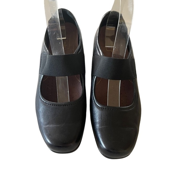 Clark’s everyday black stretch across strap black size 9 Wide GUC - Picture 3 of 12